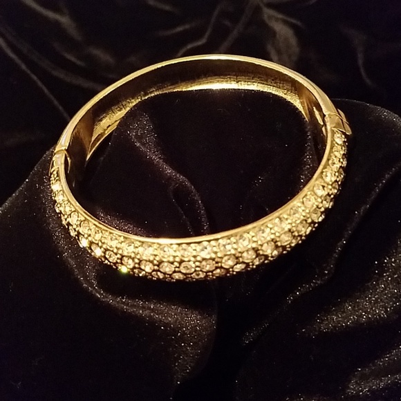 Pave crystal bracelet - Picture 2 of 2